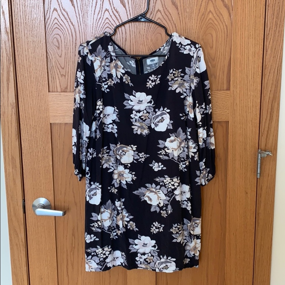Old Navy XL Floral Half Sleeve Dress
